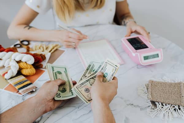 什么是红三兵黑三鸦:现货黄金趋势延续的K线语言